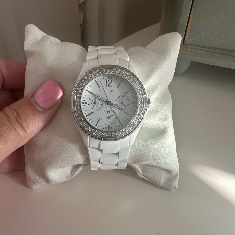 Vintage Guess Women's White Watch